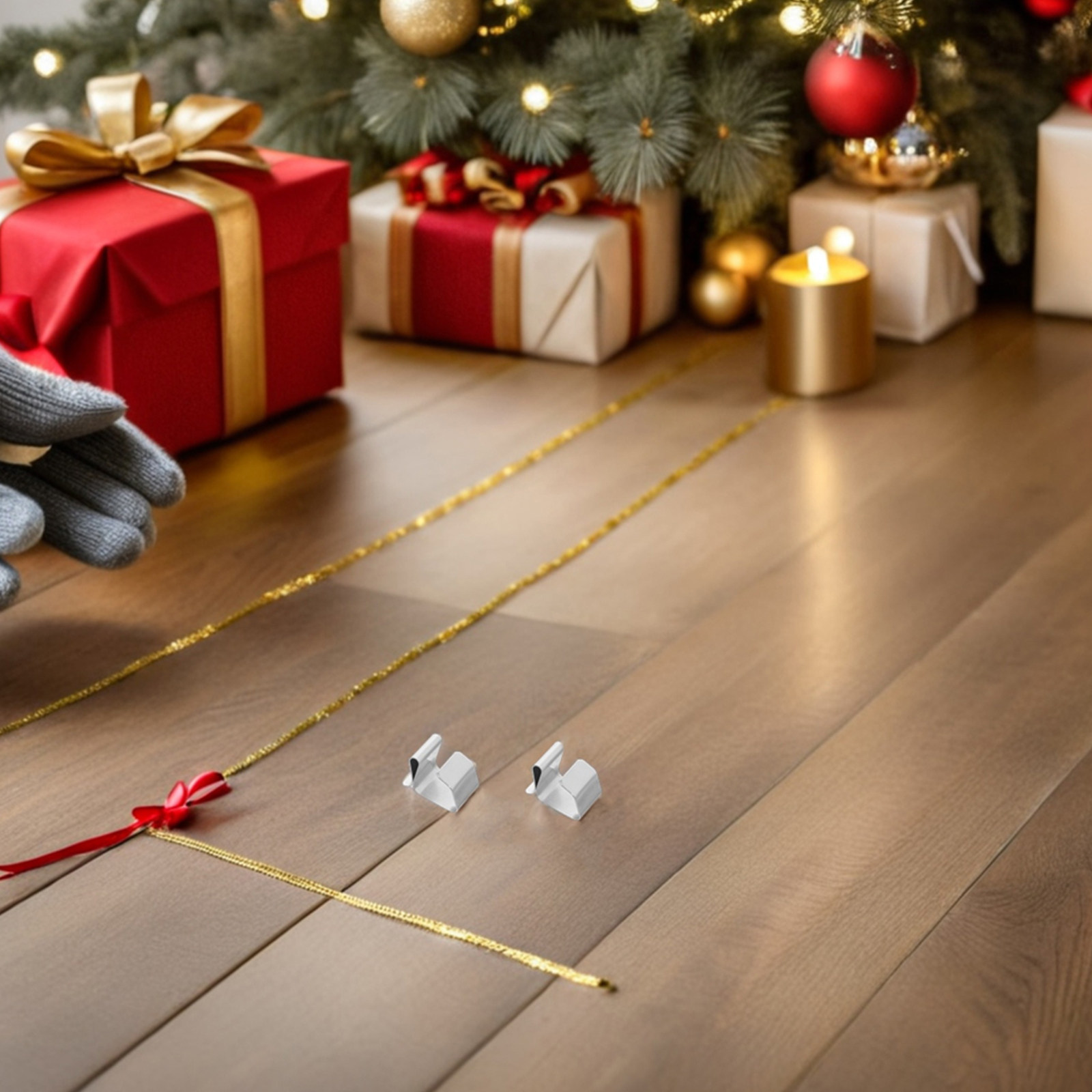 Christmas Lights Outdoor - 200Pcs Outdoor Gutter Clips for Lights